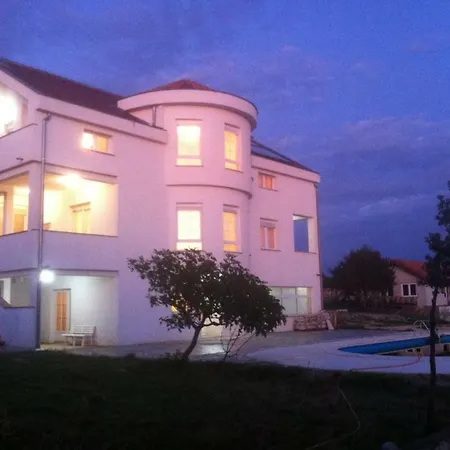 Sibiraea Croatica Privat bolig Kruševo